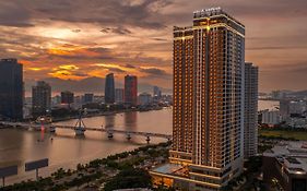 Melia Vinpearl Riverfront Đà Nẵng
